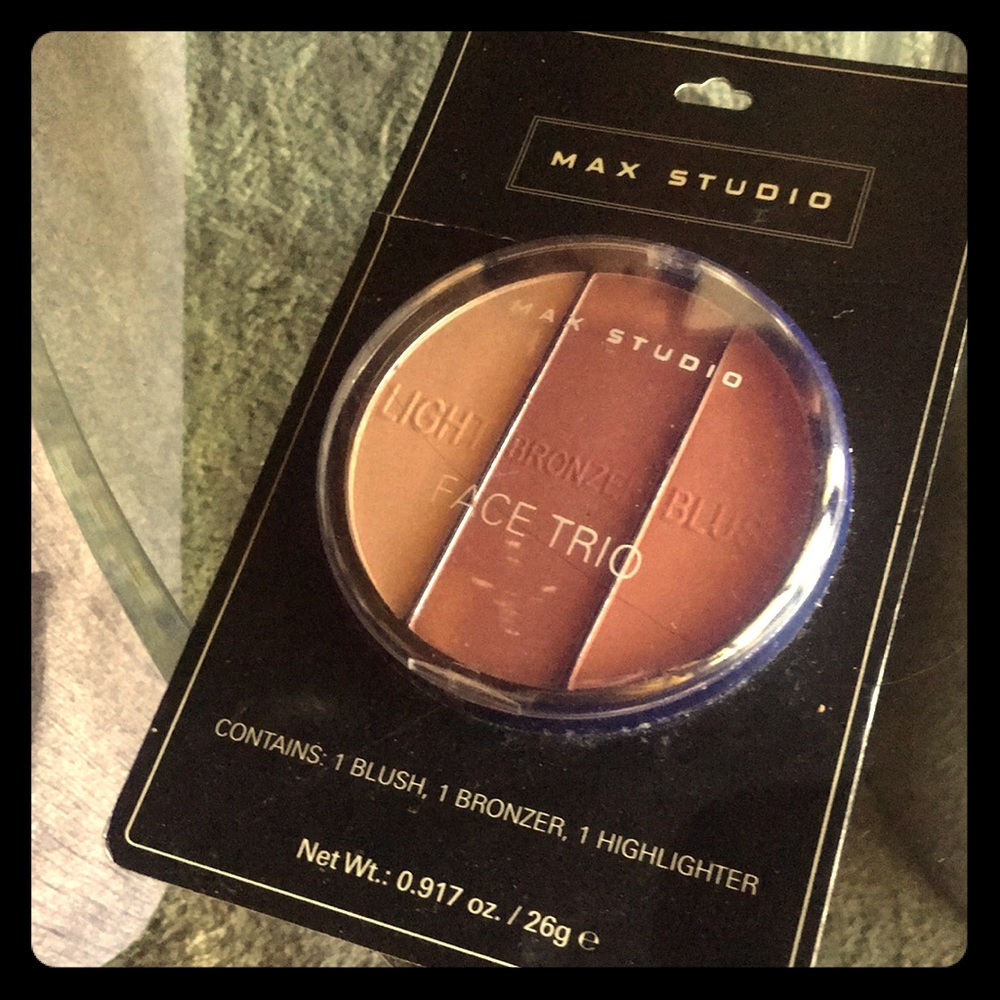 I’m selling makeup